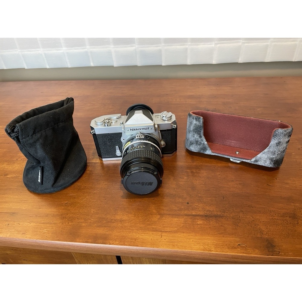 Nikkormat‎ FTN Camera + Nikon 105 mm 1:2.5 Lens